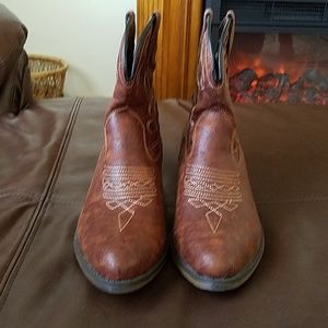 Mossimo cowboy boots